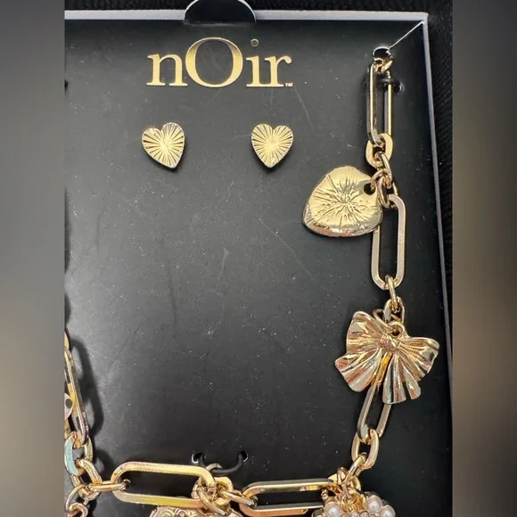 Noir charm locket necklace and earring set - Picture 6 of 7